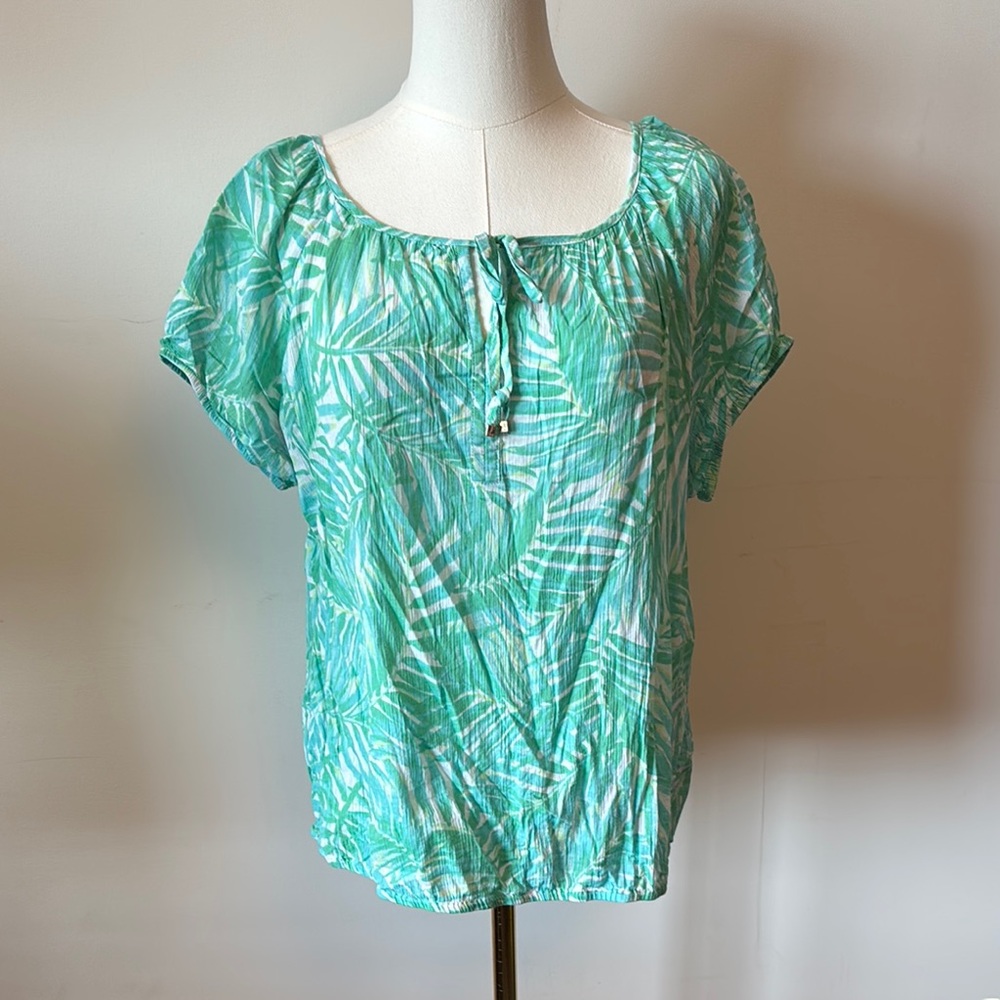 Green Tie Front Short Sleeve Blouse